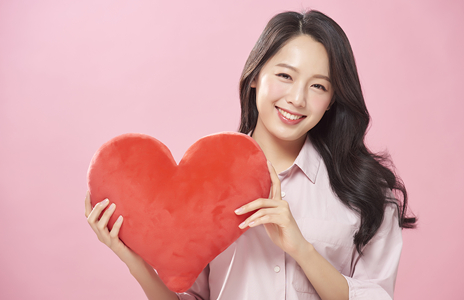 상담하는 상담사의 모습